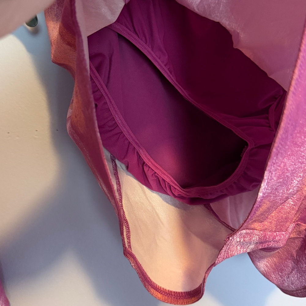 NWT- Women’s Nike Convertible Sports Bra and Shorts  Athletic Set Size Large - Picture 8 of 9